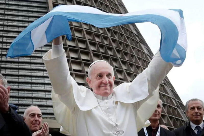 El Papa que no quisieron ver 2 papa argentino - 1