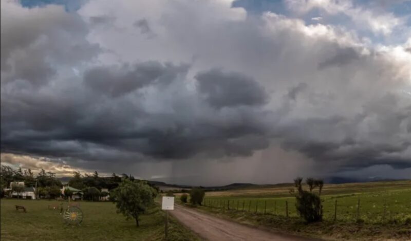 Paraguas a mano para ir a votar: se prevé un domingo inestable con lluvias aisladas 1 tiempo misiones