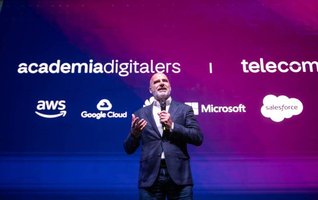 Telecom lanzó nueva plataforma gratuita de formación en tecnología con AWS, Google y Microsoft 4 telecom
