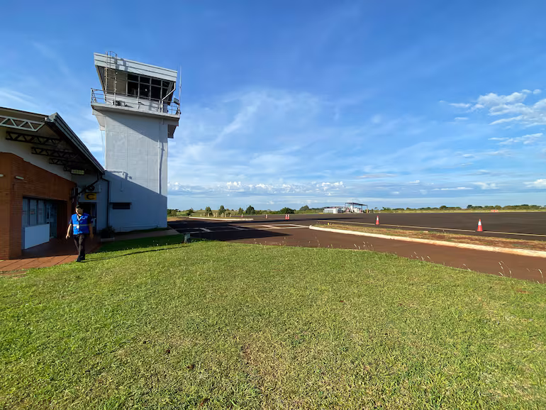 El aeropuerto Teniente Amín Ayub de Encarnación reabrirá con operaciones 24 horas 1 Aeropuerto obras