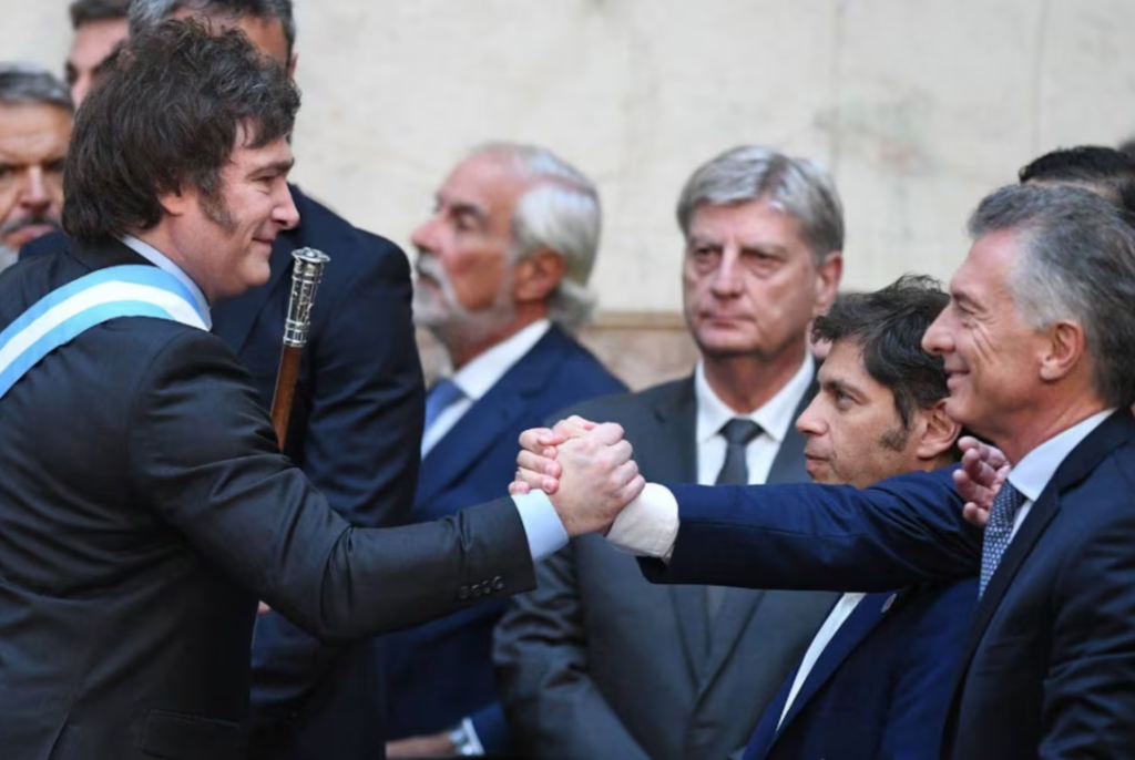 Eduardo Reina: “El formato Rockstar ya no alcanza, Milei necesita gobernar con los gobernadores” 5 Milei macri - 4