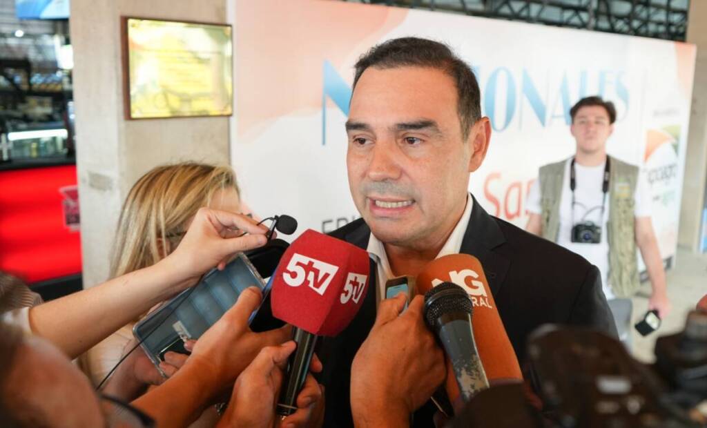 Vamos Corrientes sigue sumando partidos y se consolida como la alianza política más grande de la provincia 5 La incorporación de nuevos espacios políticos —tanto históricos como recientes— evidencia la estrategia de ampliación territorial y programática que encabezaValdés en Corrientes