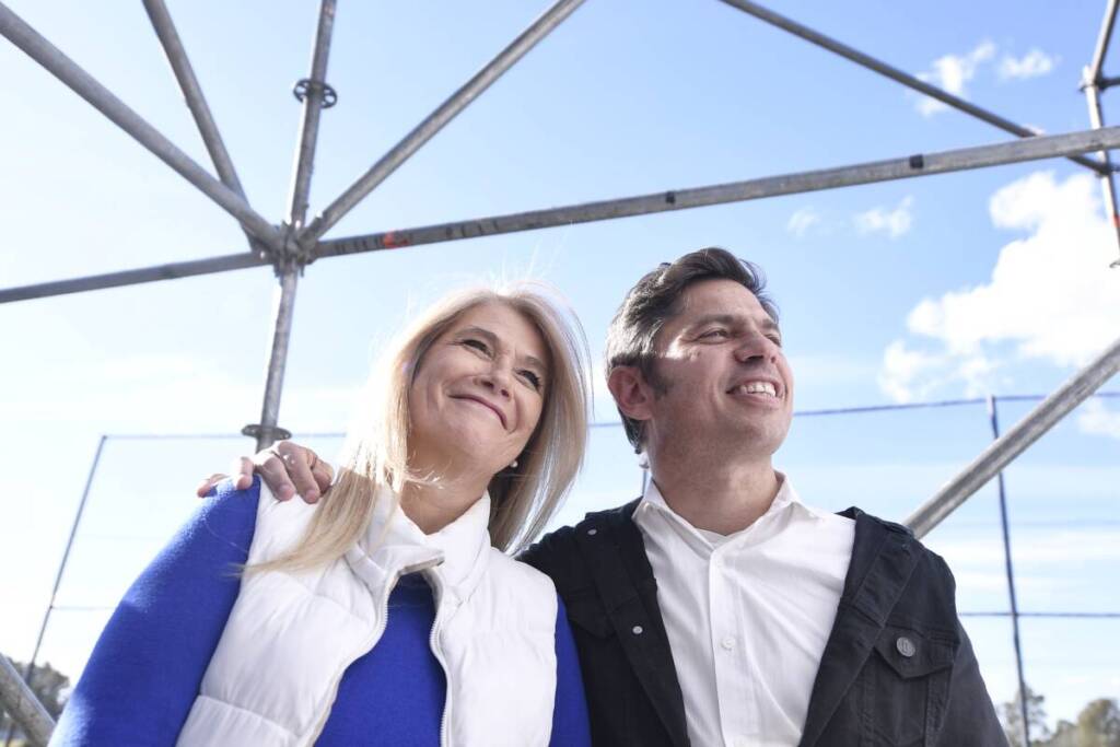 Kicillof junto a Verónica Magario, la vicegobernadores que se encolumnó con el nuevo sector del peronismo