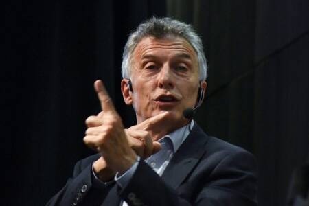 "...el fallo de la Corte era también un mensaje a todo el sistema político. Pues, este jueves el máximo tribunal decidió rechazar el planteo de apartar a los jueces de la causa “Correo”, que involucra a Mauricio Macri (en el mundillo judicial, hace mucho que se comenta que esa causa es el “Hotesur” del líder amarillo)".