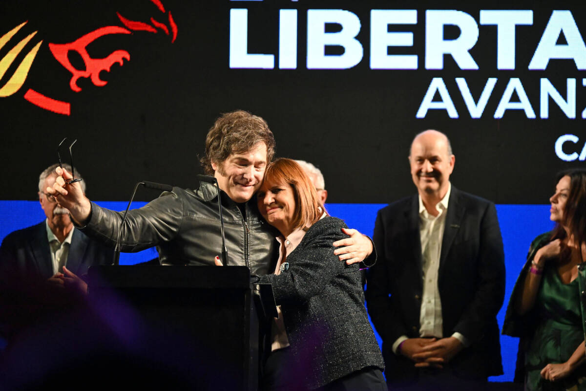 La Libertad Avanza y el PRO irán juntos en las elecciones en CABA 2 El Gobierno sostuvo que dichas versiones carecen de fundamento y tienen el objetivo de instalar “falsas sospechas” sobre la estrategia nacional en materia de inteligencia. PRO y LLA