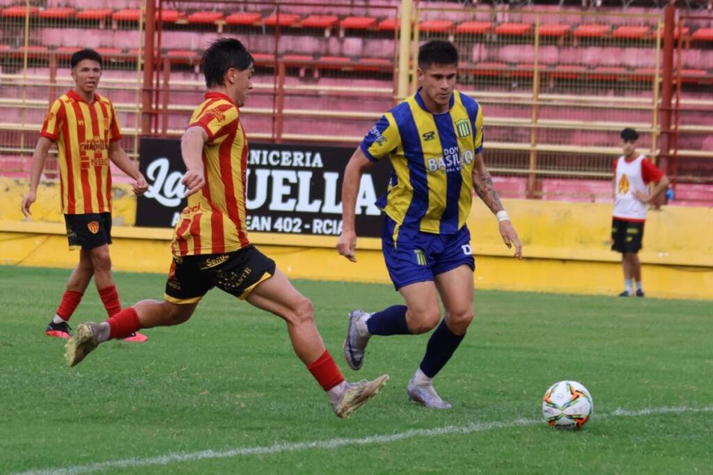 Bartolomé Mitre rescató un empate en un partidazo; Crucero sufrió otra derrota 3 Mitre Sarmiento