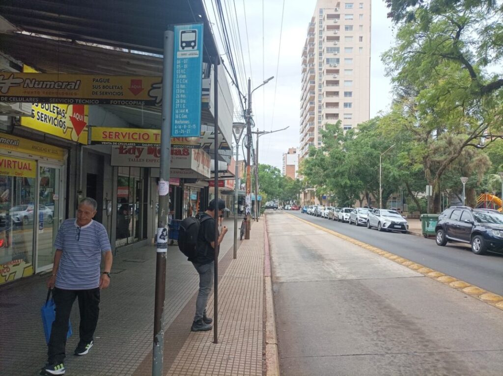 paro de colectivos 5 1 - 1
