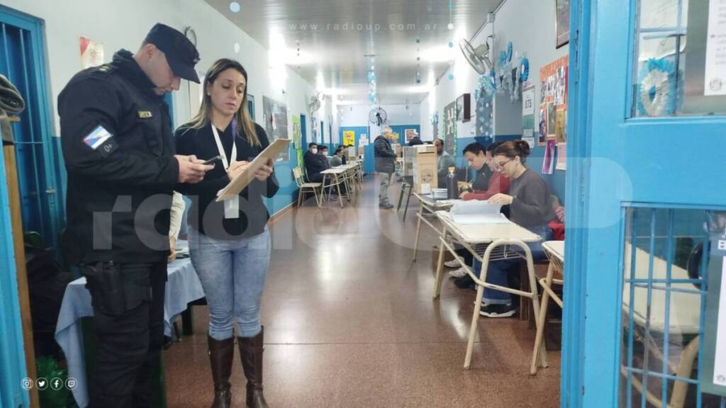 Elecciones en Misiones 2025: Comenzó la jornada electoral en todos los centros de votación 1 1 - 1
