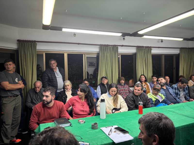 Arrieta lanzó en Misiones una multisectorial en defensa de Cristina: “La proscripción es la bala que no salió, pero el fallo sí” 1 Arrieta calificó la ratificación de la sentencia como un hecho de “enorme gravedad institucional” ante un audtorio misionero que apoya a la ex presidenta