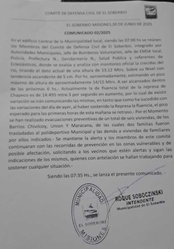 El Soberbio: "Tenemos tiempo de trabajar y evacuar a las familias de la zona" sostuvo el intendente 17 WhatsApp Image 2025 06 30 at 07.49.04 - 16