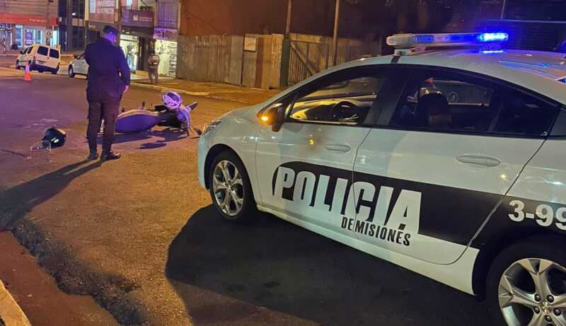 Apóstoles: chocó un poste y fue detenida por negarse al test de alcoholemia 3 No sufrió lesiones, pero al ser sometido al test de alcoholemia, el mismo arrojó 0,68 gramos de alcohol por litro de sangre, superando el límite permitido, especialmente grave por tratarse de un menor de edad.