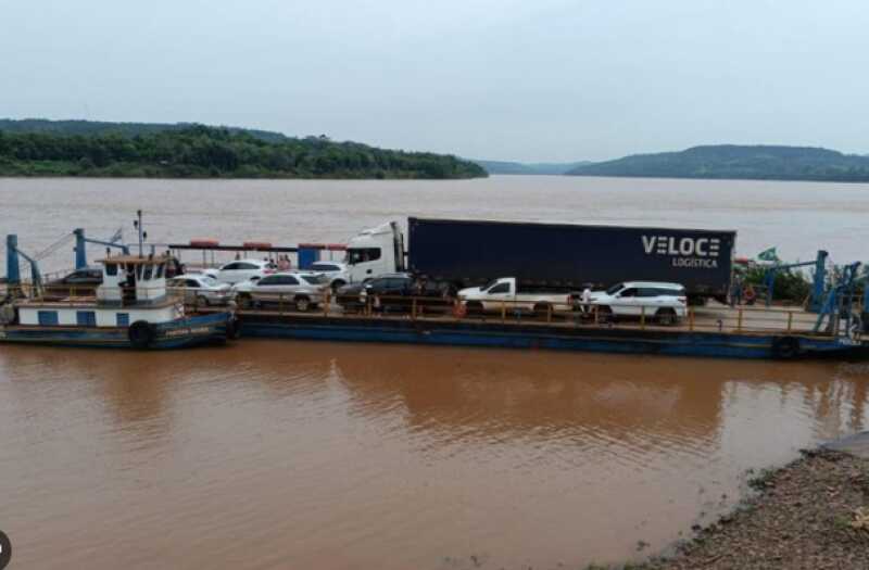 Suspenden el cruce en ferry entre Porto Mauá y Alba Posse por crecida del río Uruguay 4 La suspensión del ferry entre Porto Mauá y Alba Posse refleja el grado de alerta que atraviesan los cruces fluviales por el río Uruguay