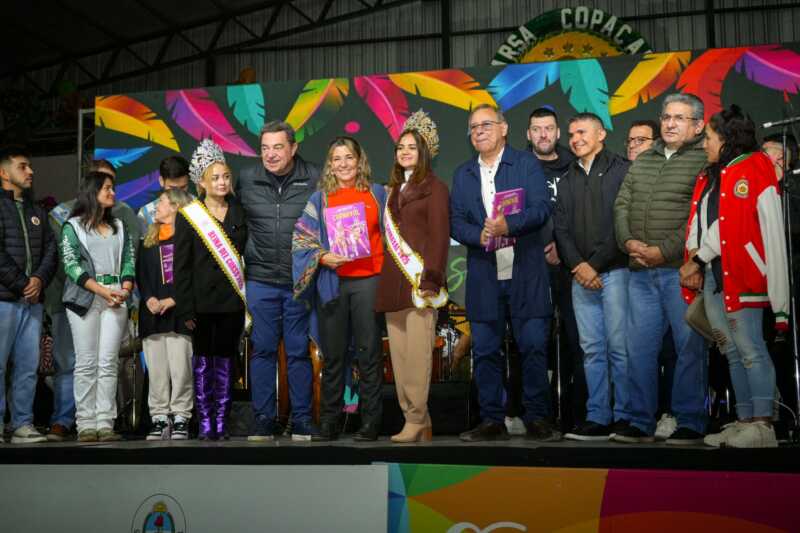 Corrientes lanzó el calendario del Carnaval Provincial 2026 con 10 noches de fiesta y fuerte apuesta turística 4 Con una conferencia de prensa realizada este sábado en el Corsódromo “Nolo Alías”, la provincia de Corrientes anunció oficialmente el calendario del Carnaval Provincial 2026