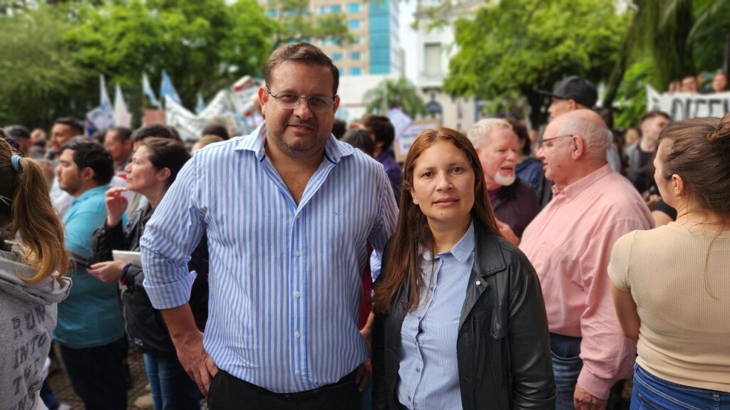 Elecciones en San Vicente: “Cacho” Bárbaro se vengó con claridad del intendente Rodríguez 3 Cristian Castro y Blanca Álvez. Esta última arrasó y consiguió dos bancas para el PAYS en San Vicente