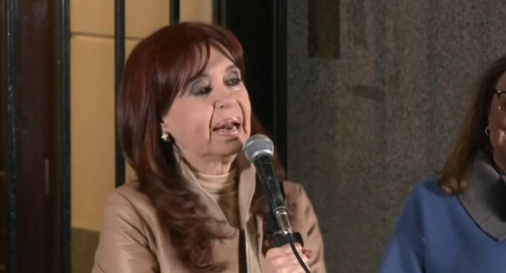 “Cristina no está sola. Su lucha es nuestra. Su proscripción es una herida abierta en la democracia, y su nombre es bandera de dignidad popular”, indicó el PJ Misiones