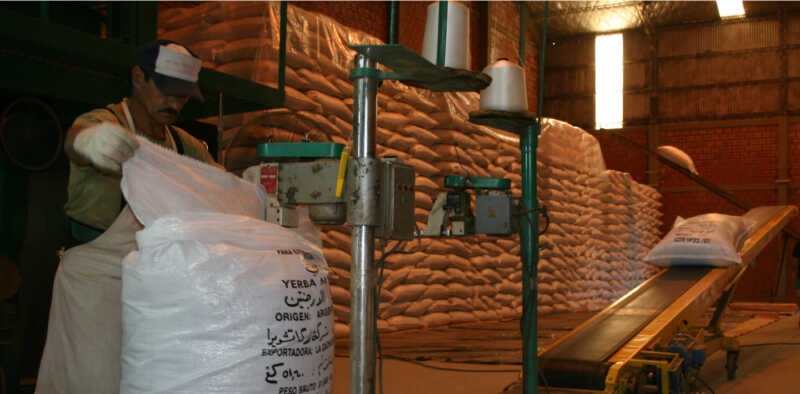 Exportaciones argentinas crecieron 2,6%: fuerte alza en MOI y caída en combustibles 3 Yerba mate y té negro: lideran el rubro agroindustrial de las exportaciones de Misiones
