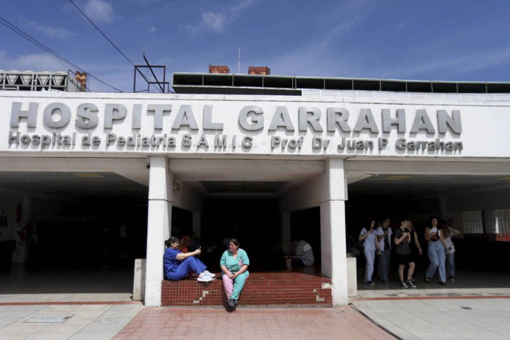En medio del creciente conflicto salarial en el Hospital Garrahan, el Gobierno nacional convocó a los gremios ATE, APyT Garrahan y a las autoridades del centro pediátrico para una audiencia que se realizará hoy miércoles. 