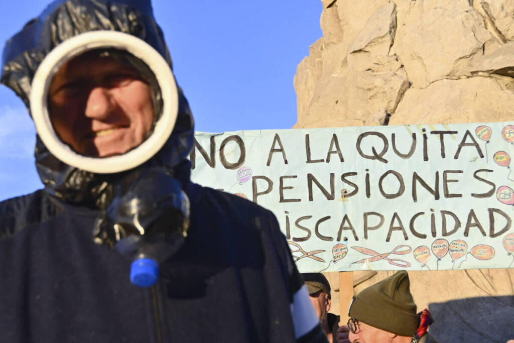 Desde el Consejo Provincial de Discapacidad cuestionan al PAMI: “La auditoría a las pensiones fue desprolija" 7 marcha discapacidad - 6