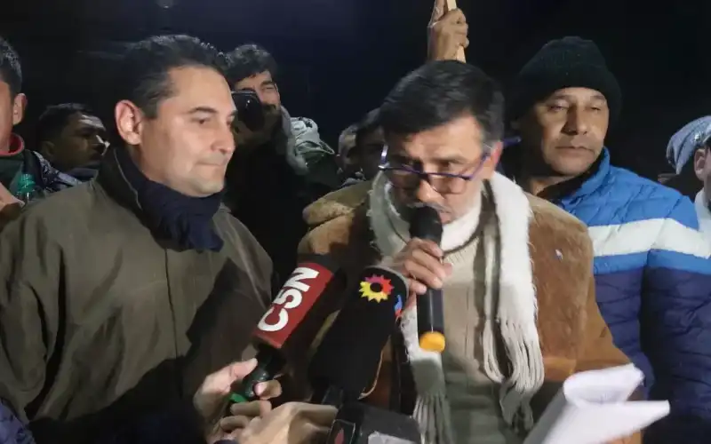 Siete partidos ofrecieron al sector de Amarilla llevar a Palavecino de candidato 4 Amarilla y Palavecino fueron los voceros del acampe policial de 2023