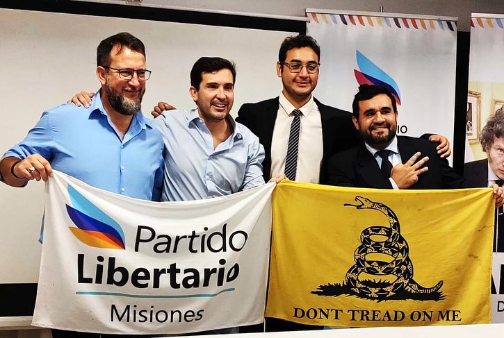 Dictamen fiscal de la Cámara Electoral quitaría reconocimiento al partido de Ninfa Alvarenga 1 Sosa explicó que no solo el Partido Libertario perdió votos en el escrutinio definitivo, sino también otras fuerzas políticas menores que no llegaron a ingresar candidatos.