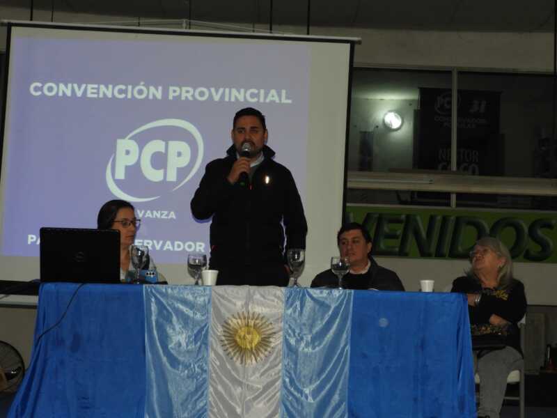 Vamos Corrientes sigue sumando partidos y se consolida como la alianza política más grande de la provincia 3 En paralelo, el pasado sábado 21, el Partido Conservador Popular (PCP) celebró su Convención Provincial en su sede de la calle Pío XII al 2146, donde fijó su programa y puntos de partida rumbo a las elecciones, ratificando su apoyo al gobernador Valdés y a la alianza Vamos Corrientes.