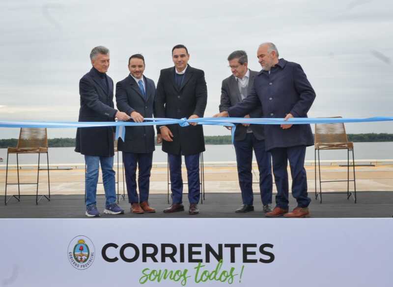 Valdes y macri inauguraron puerto en Ituzaingó