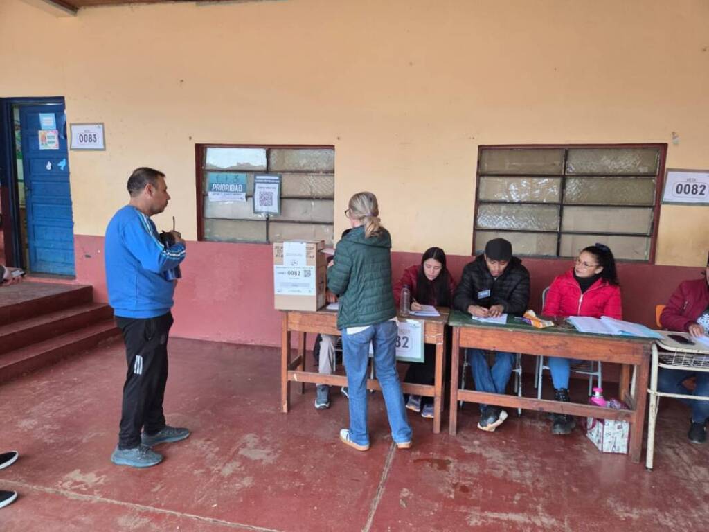 votacion a las 15 horas 1 - 1
