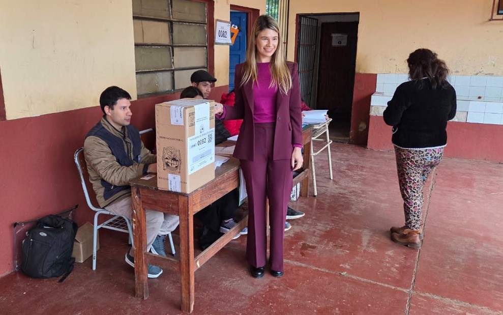 Samantha Steckler de La Libertad Avanza en Misiones no descartó la llegada de funcionarios nacionales 2 Consultada sobre la posibilidad de la llegada de dirigentes nacionales de La Libertad Avanza a Misiones, como el caso del subsecretario de Gestión Pública de la Presidencia, Lule Menem