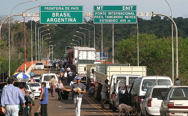Trabajadores de Puerto Iguazú se movilizan exigiendo agilidad migratoria 113 - 1