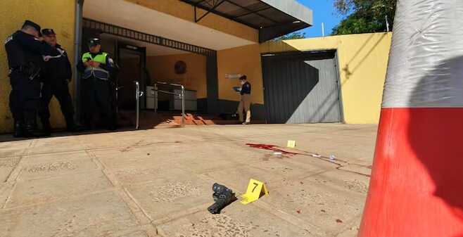 Murió el autor del ataque armado al Consulado de Brasil en Ciudad del Este 4 CDE Tiroteo2 - 3