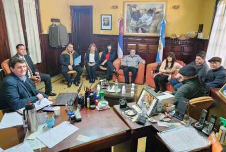 reunion gobierno sector público