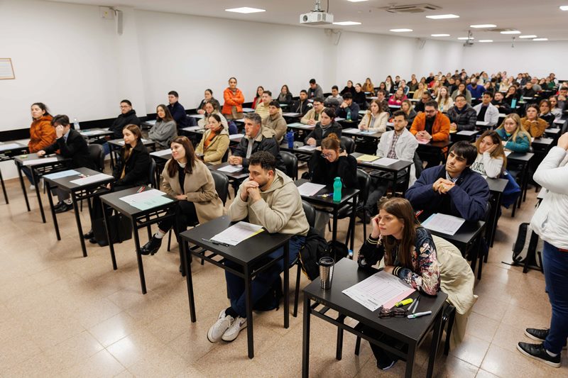 Más de 200 médicos deberán rehacer el examen de residencias por “sospechas de fraude” 2 residencias