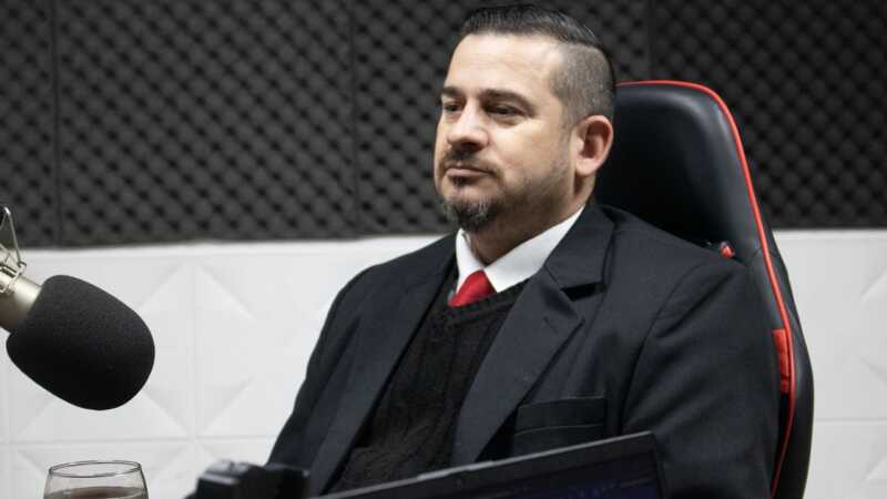 “Estoy decepcionado de Amarilla”: Ríos denunció pedidos millonarios a empresarios 2 Walter Ríos, presidente del partido Por la Vida y Los Valores, denunció que el entorno de Ramón Amarilla intentó pedir $25 millones a empresarios