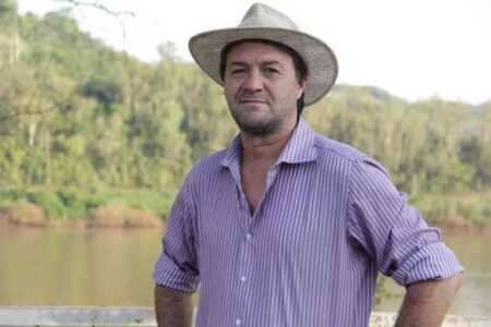 Cacho Bárbaro