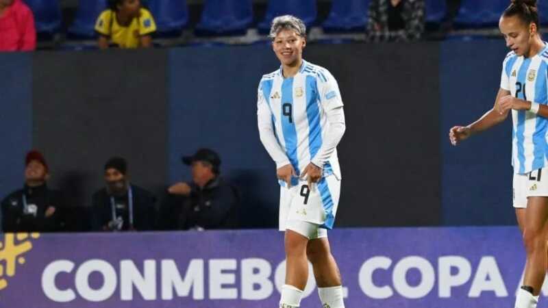 Copa América femenina: Argentina venció a Ecuador y cerró la fase de grupos de manera perfecta 2 WhatsApp Image 2025 07 25 at 07.48.21 - 1