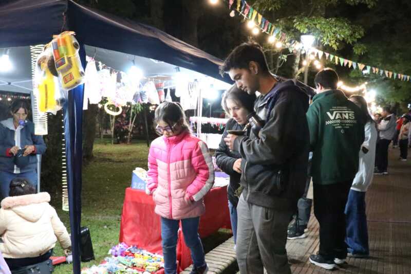 Leandro N. Alem vive a pleno su Feria de Invierno 4 alem feria invierno - 3