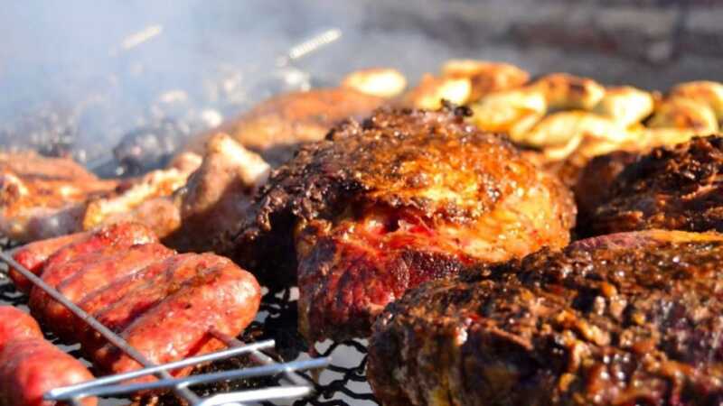 Cuánto vale celebrar el Día del Amigo con un buen asado en Posadas 3 asado dia del amigo - 2