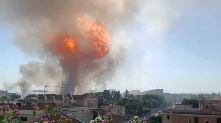 Explosión e incendio en una gasolinera de Roma dejó al menos 27 heridos 4 gasolinera roma2 - 3