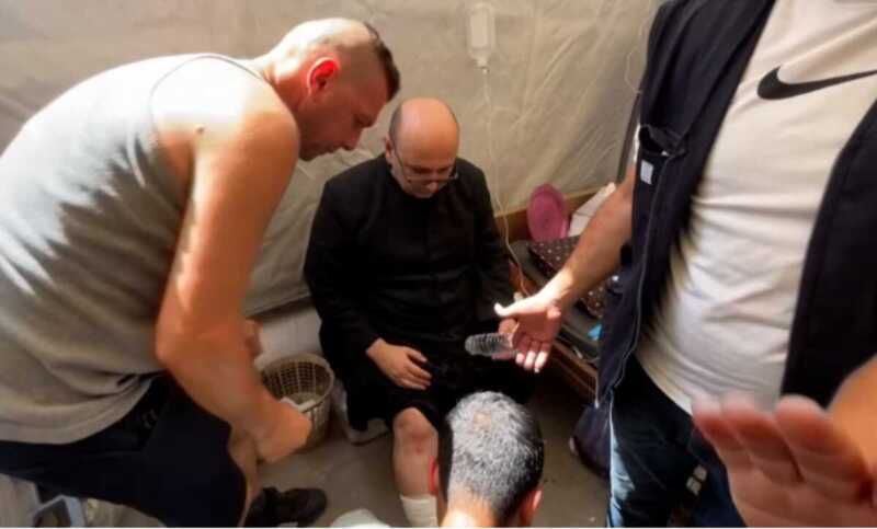 Romanelli tras el bombardeo a su iglesia en Gaza: “El impacto fue directo a la parroquia” 2 gaza