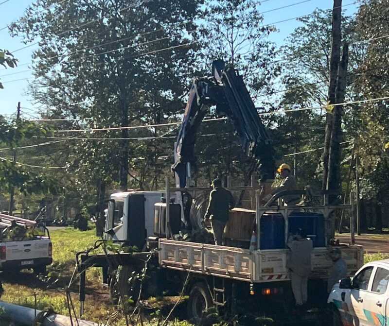Puerto Iguazú refuerza su infraestructura eléctrica con nuevas líneas en zona urbana 1 Puerto Iguazú refuerza su infraestructura eléctrica con nuevas líneas de media y alta tensión en zonas clave como el centro y la zona hotelera.