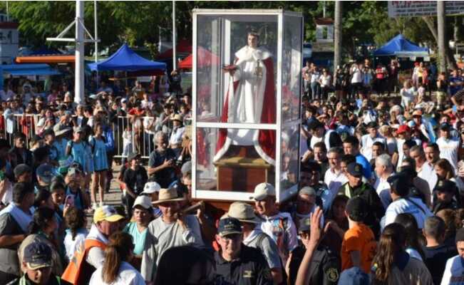 Peregrinación a Itatí: miles de fieles llegaron a la Basílica en la previa de la fiesta de la coronación 5 itati4 - 4