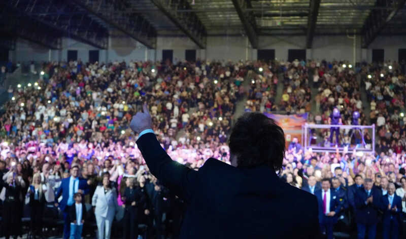 En Chaco, Milei apuntó contra la justicia social: “Es envidia con retórica” 3 El acto se llevó a cabo en el templo Portal del Cielo, un moderno auditorio con capacidad para 10 mil personas.