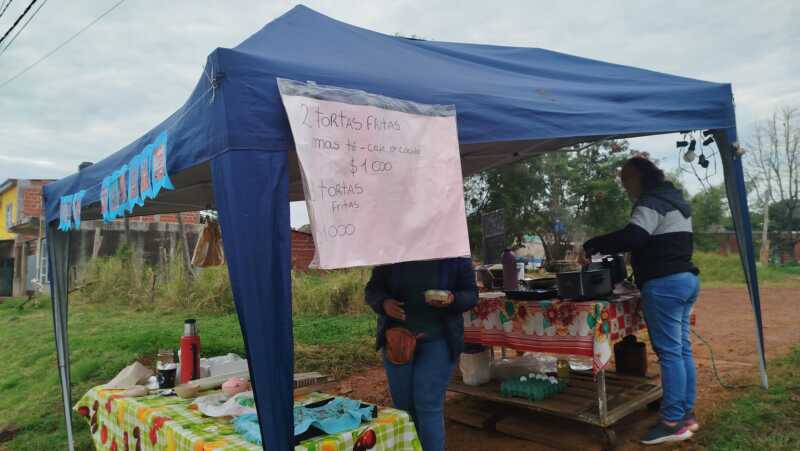 Emprendieron con lo mínimo y su rincón de desayunos ya es elegido por muchos en Posadas 7 sabores al paso emprendimiento posadas 3 - 6