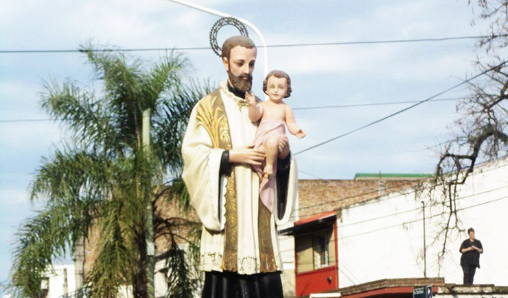 San Cayetano en Posadas: cronograma completo de misas, procesiones y actividades 2 La parroquia San Cayetano de Posadas celebra al patrono del pan y del trabajo con actividades religiosas y culturales hasta el 7 de agosto. Habrá misas, procesión, conciertos y venta de comidas típicas.