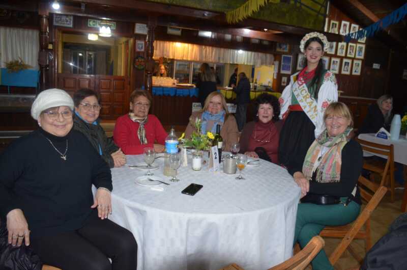Presentaron la Fiesta del Inmigrante, que celebra 45 años en Oberá 9 527214216 1319949509491474 3771567605457754187 n - 8