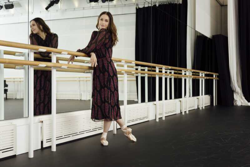 Marianela Núñez, bailarina argentina y figura principal del Ballet de Londres que conmueve en el Teatro Colón 4 DtfLJIdU0AAEFeE - 3