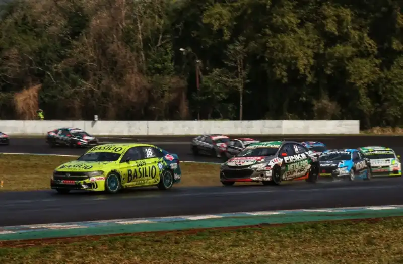 Jorge Barrios ganó la Clase 3 del TN, Okulovich abandonó en su carrera N°200 1 TN