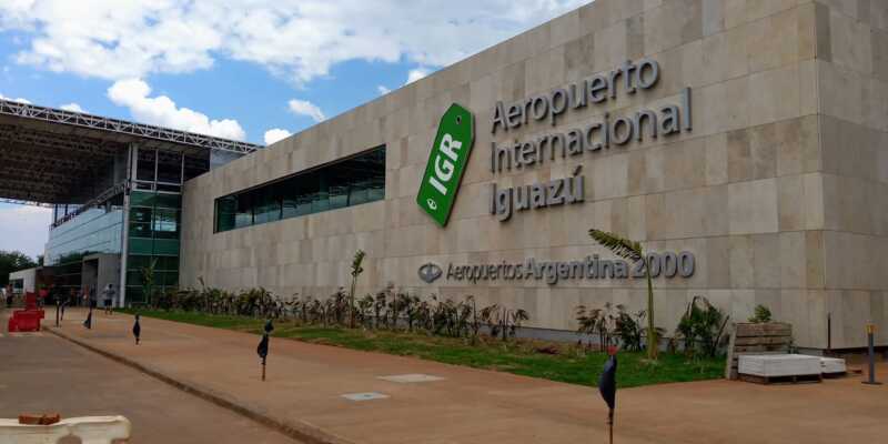El turismo en el NEA se resiente por menor llegada de extranjeros e Iguazú se recupera 5 Desde diciembre, viajar a Iguazú desde Lima será más rápido y directo que nunca.