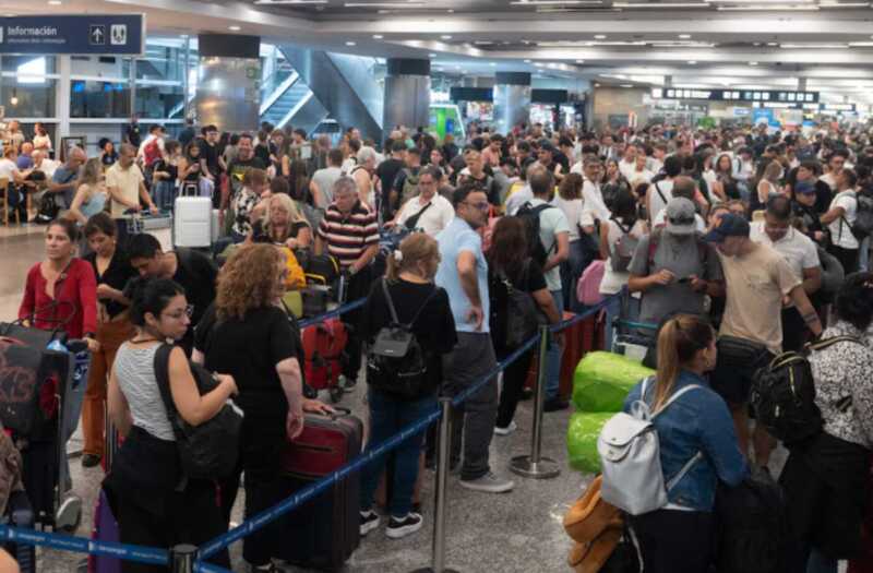 El Gobierno dictó la conciliación obligatoria y se suspendió el paro en la ANAC: habrá vuelos normales 3 paro vuelos