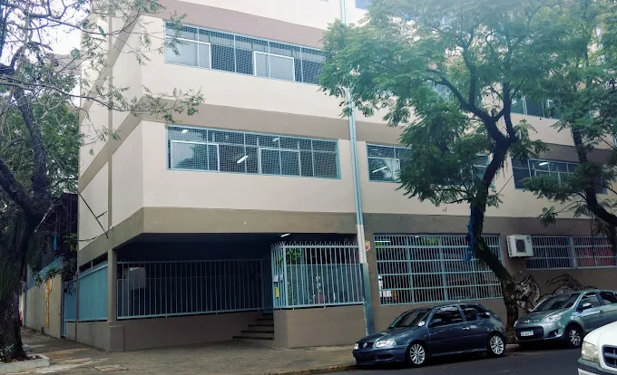 En un colegio de Posadas, siete de cada diez alumnos terminan la secundaria a tiempo Colegio Nacional 1 - 2
